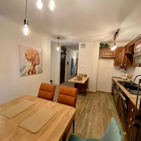 Apartment With Balcony And Free Parking Zadar Ngoại thất bức ảnh