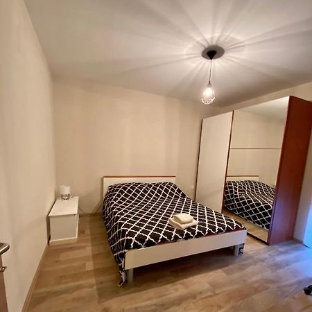 Apartment With Balcony And Free Parking Zadar Ngoại thất bức ảnh