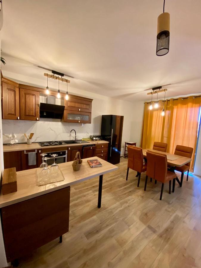 Apartment With Balcony And Free Parking Zadar Ngoại thất bức ảnh