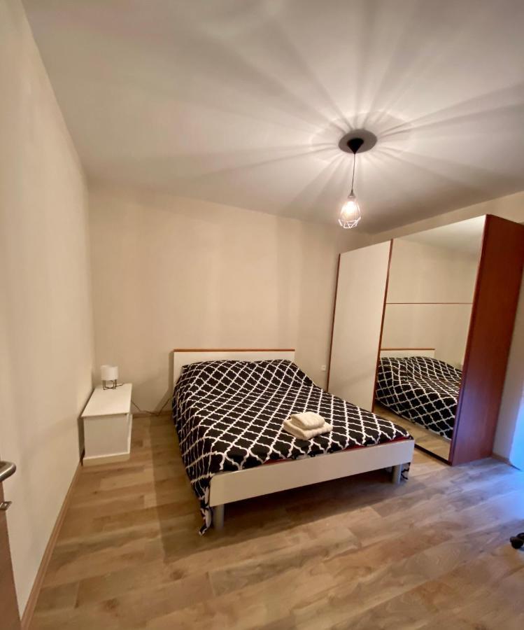 Apartment With Balcony And Free Parking Zadar Ngoại thất bức ảnh